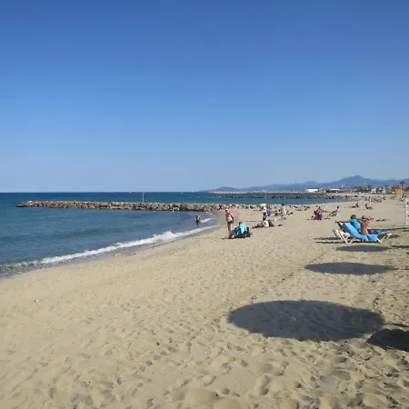 Marinas Du Ponant Daire Saint-Cyprien (Pyrenees-Orientales)
